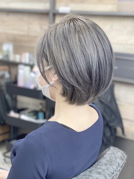 クロムス(clomus) 【clomus】ショート×グレージュカラー