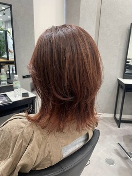 ザセカンドバイジャスミン(THE 2ND by JASMINE) くびれミディアムヘア20代30代40代/透明感ベージュカラー