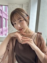 ジョエミバイアンアミ(joemi by Un ami)&nbsp;【joemi】斜めバンググレージュカラーシルキーベージュ(小倉太郎