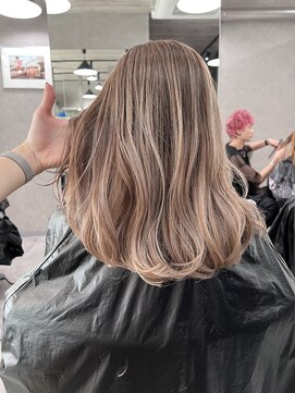 レディアル 大宮(REDEAL ope.) ベージュハイライトバレイヤージュ