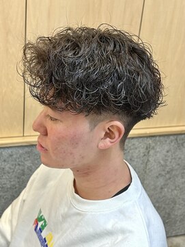 ニアウ 伊勢崎連取店(Niau) 波巻きスパイラルパーマツイストスパイラルパーマシャドウパーマ