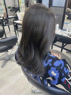 ヘアリゾートユア 新大久保店(hair resort YuA) アッシュグレー