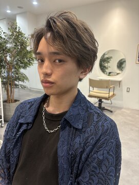 ソラ 表参道(SORA) 【MOMONE】メンズカットハイライトブリーチカラー毛流れヘア