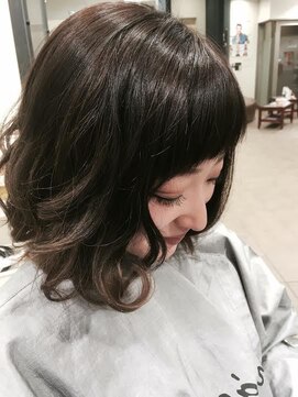 ソワンドゥブレス 瓜破店(soin de brace) アッシュ系グラデーションカラー