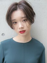 ルティア(Lutia)&nbsp;センターパート アッシュベージュ☆