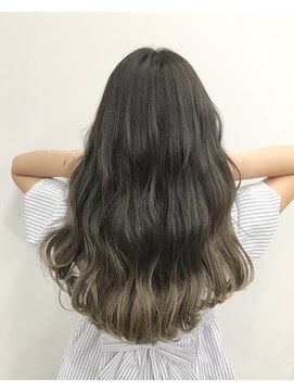 アライブ キチジョウジ(ALIVE Kichijoji) 【ALIVE吉祥寺】根元が伸びても気にならないグラデーション