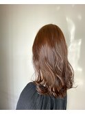 秋のオレンジベージュ
