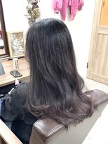 ホンネ(honne.)&nbsp;グレージュカラーグラデーション×ロングヘア