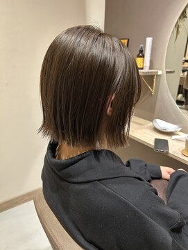 ミリィ 四日市(mily) 【mily山田】ツヤ感◎パツっと透明感ボブ