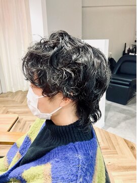 サブライム(Sublime) 波巻きマッシュパーマウルフ