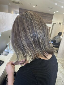ガビーヘアルーブ(gabi hair LOOB) 透明感ハイライト