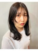 顔周りレイヤー　フェイスレイヤー　ミディアム　ツヤ髪