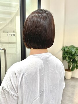 エブリ(evri) 「evri」あごラインボブ　ワンカールボブ　ボブ　ショートボブ