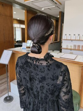 イット(it.) 【 miku 】結婚式ヘアセット