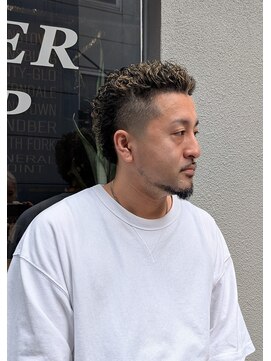 クフィア メンズヘアー カンポ 天王寺店(CUFFIA MEN'SHAIR CAMPO) センター分けニュアンスパーマ極道パーマフェード