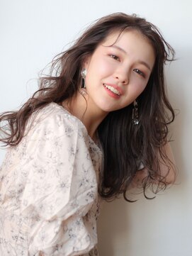 ヴィヴィ(VIVIE) 大人ガーリー似合わせミディアムレイヤーカットダークアッシュ