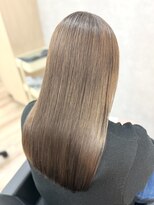 SOYON 平塚店【ソヨン】【2月25日オープン(予定)】&nbsp;シルバーグレージュ×酸性ストレート 髪質改善〇本厚木