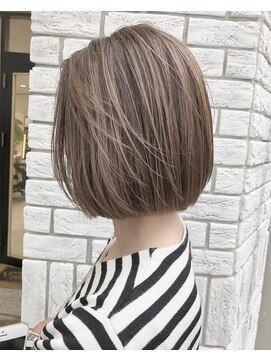 パーク(PAAQ) 【田中智大】切りっぱなしボブ×Beach ハイライト(ベージュ)