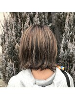 ヘアーチェリーコーク ランプ(HAIR CHERRY COKE Lamp)&nbsp;【新開】外国人風外ハネボブ ハイライトグレージュ