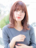 ルティア(Lutia) ピンクブラウン 外ハネミディ