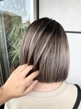 ビーケアーズ リアン(be-cares Lien) 逆バレイヤージュ