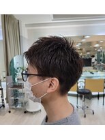 クオーター(QUARTER)&nbsp;ツーブロック爽やかアップバングショート