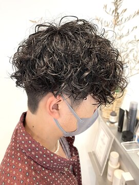 ロミーオム 本厚木(ROMMY. Homme) スパイラルパーマ強めでお洒落パーマ
