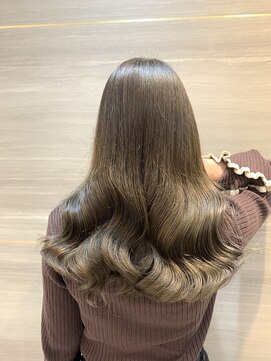 ラビス 浦和(Lovis) デザインカラー/レイヤーカット/ウェットヘア/夏のヘアアレンジ