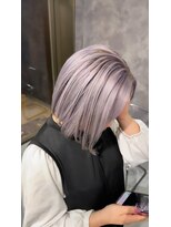 エレン(Ellen)&nbsp;ホワイトラベンダー×内巻きボブ