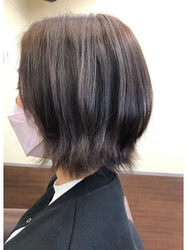 アローズ 荒尾店(arose) 外ハネしてもパサつきなし！ジュエルトリートメント！