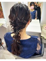 サロンナビ(Salon Navi)&nbsp;編みおろし×ゴールドピン