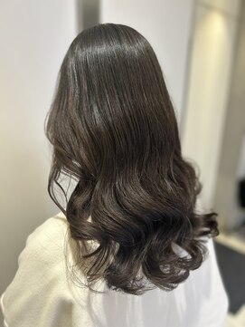 アピッシュ ギンザ(apish ginza) コテ巻きパーマ／韓国風パーマ/伸ばしかけロブパーマ/学割U24