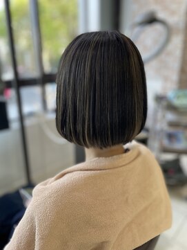 マニッシュ 三鷹駅前店 柔らかナチュラルストレートボブ【112】