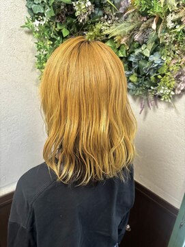 ヘアーズ ラブリージョブリー(hair's Lovely Jubbly) 【玉木】イエロー×ブラウン