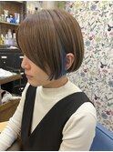 インナーカラー透け感ボブ