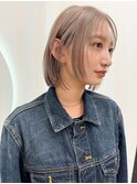 大人ボブ　グレージュ　ハイトーン