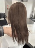 ブラウンベージュ