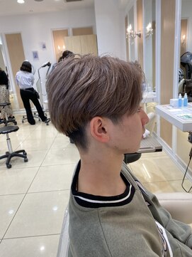 アッシュ 中目黒店(Ash) ミルクティーベージュ