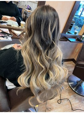 モアムー(Moremuu) 【りえ】バレイヤージュ