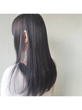 エミュー(emu by Amitie) ミルクティーグレージュ×艶ロング