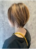 ショートボブ