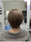 ミルクティーベージュ