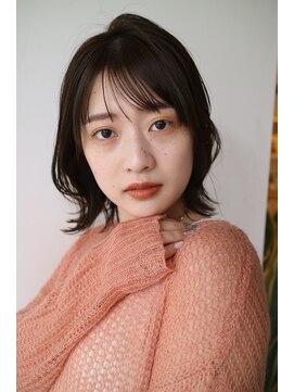 アールヘア ナチュラルアンドオーガニックサロン ウルフレイヤーボブ【ヴィーガンカラーオリーブグレージュ】