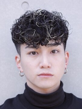 フィフス 渋谷(fifth) スペインカールスパイラルパーマ刈り上げフェード19時以降渋谷