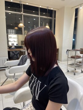 ローレン(Rollen) 韓国アイドルにも人気ワンカラーでつくる赤髪/ワインレッド