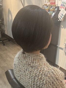 アティック(attic) ショートボブ/ボブ/ミディアム/ヘアドネーション/レイヤーカット