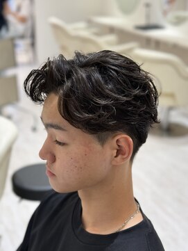 バース 梅田中崎町店(BIRTH) ニュアンスパーマフェザーパーマセンターパートワンカールパーマ