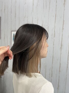 ロア 熊本(LOA) インナーカラー　ダークグレージュ×ベージュ　10代20代30代40代