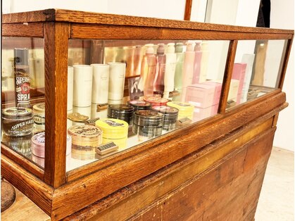 アンバー(AMBER)の写真