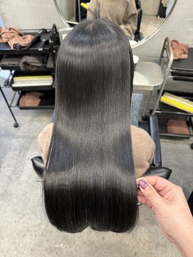 ジーナ 池袋(Zina) 縮毛矯正 × オリーブグレージュ